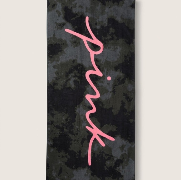 PINK Beach towel NIP - Picture 1 of 7